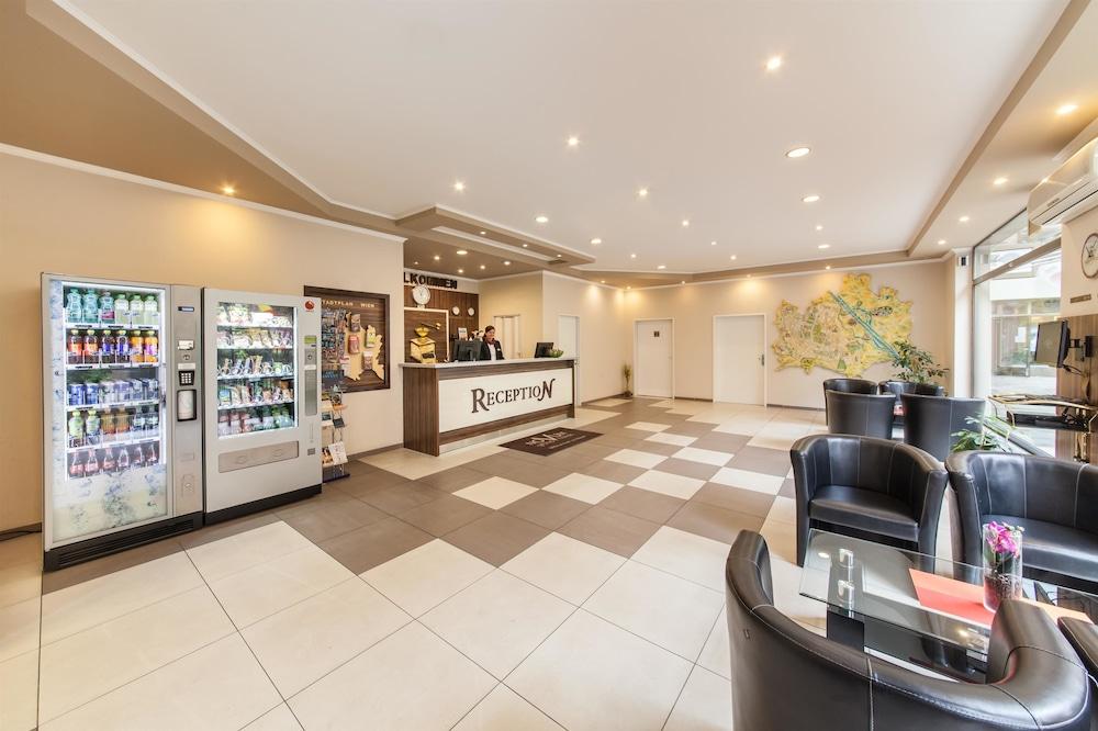 Kaffeemuehle Hotel Viena